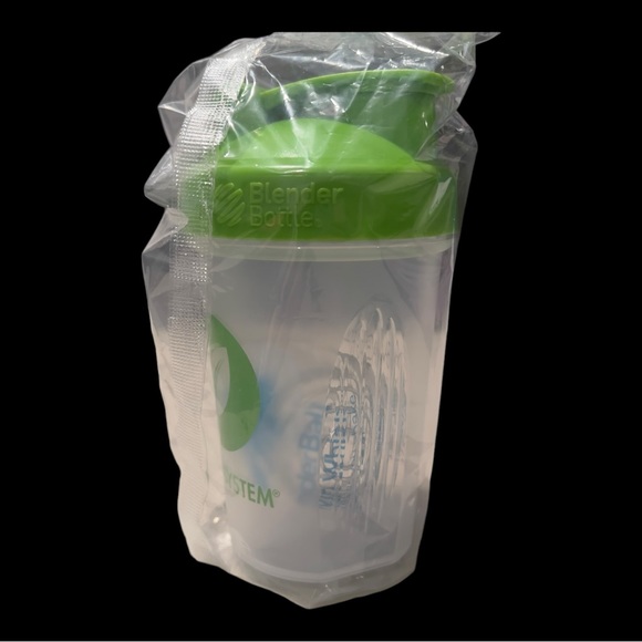 Nutrisystem Shaker Bottle 20 oz Shaker Mixer Portable Shaker Mixer BRAND NEW - Picture 3 of 4